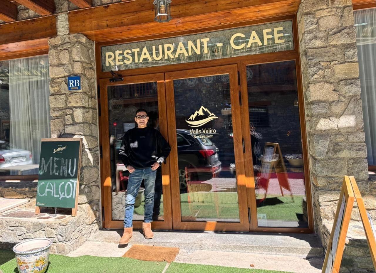 Hotel Valls Valira Os de Civís Dış mekan fotoğraf